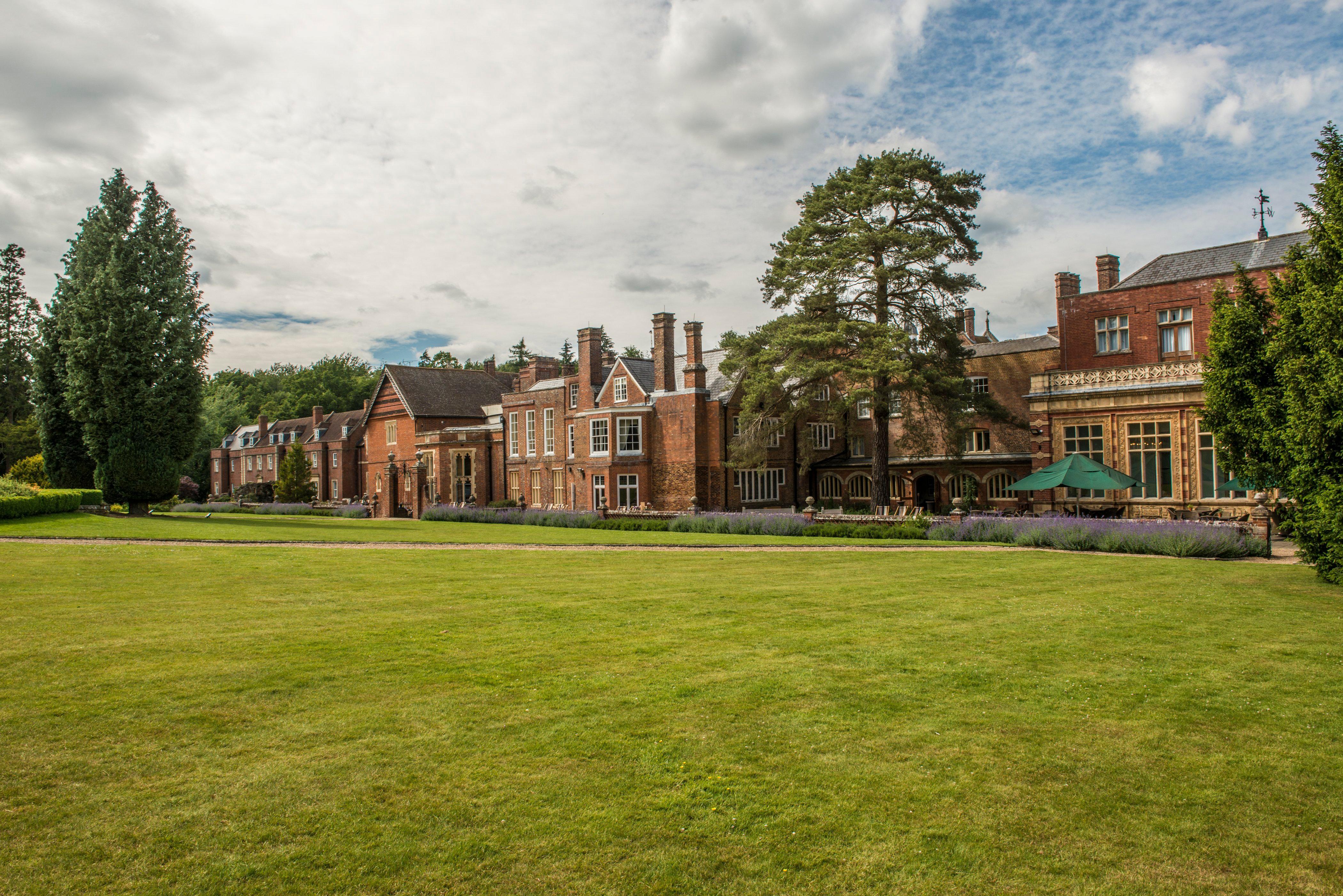 Hotel Wotton House Dorking Exterior foto